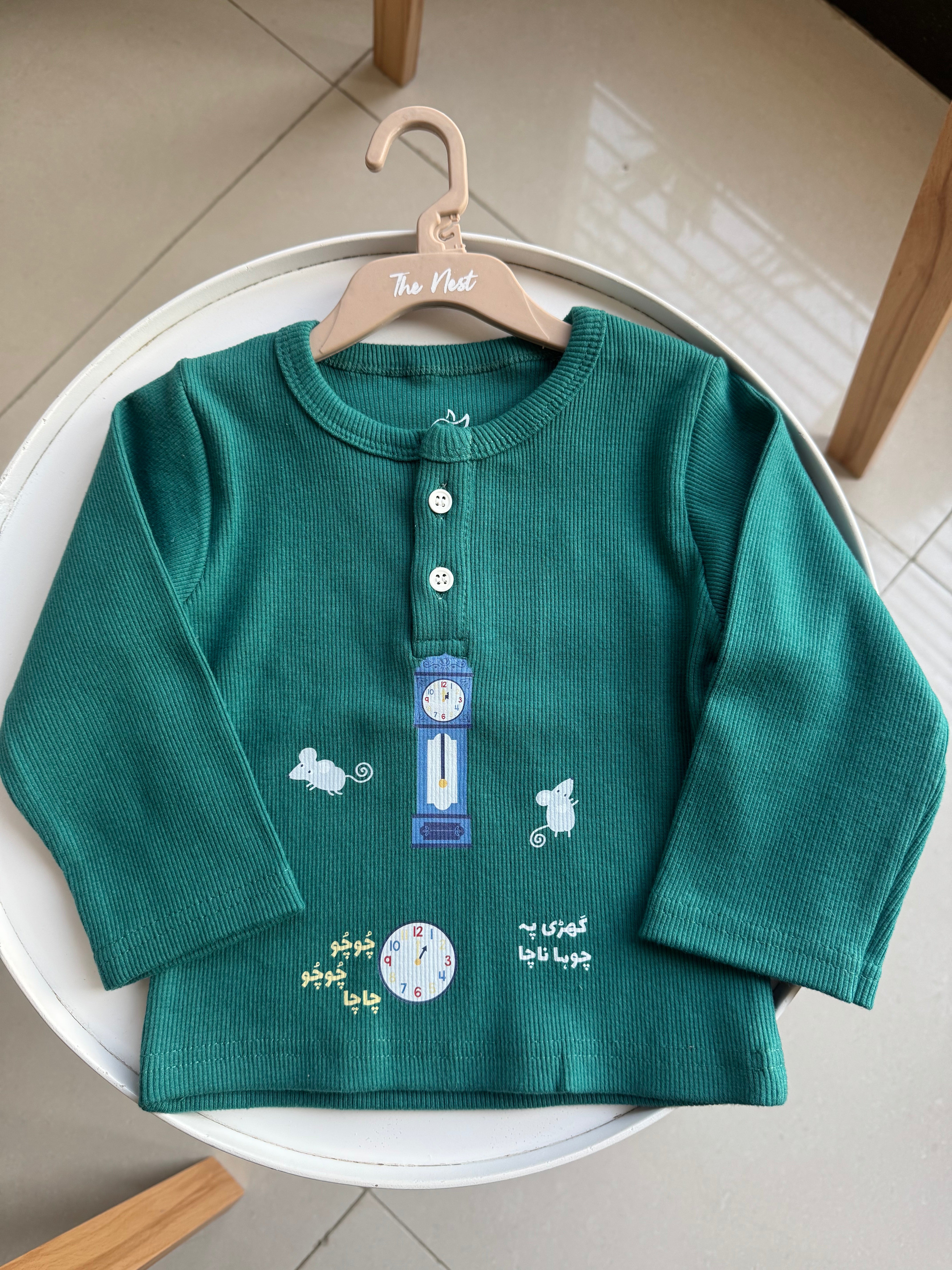 Ghari Pe Chooha Nacha Henley Sweatshirt - Jade Green